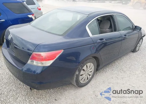 2010 Honda Accord 2.4 Lx z USA, uszkodzony, nr VIN 1HGCP2F32AA141283